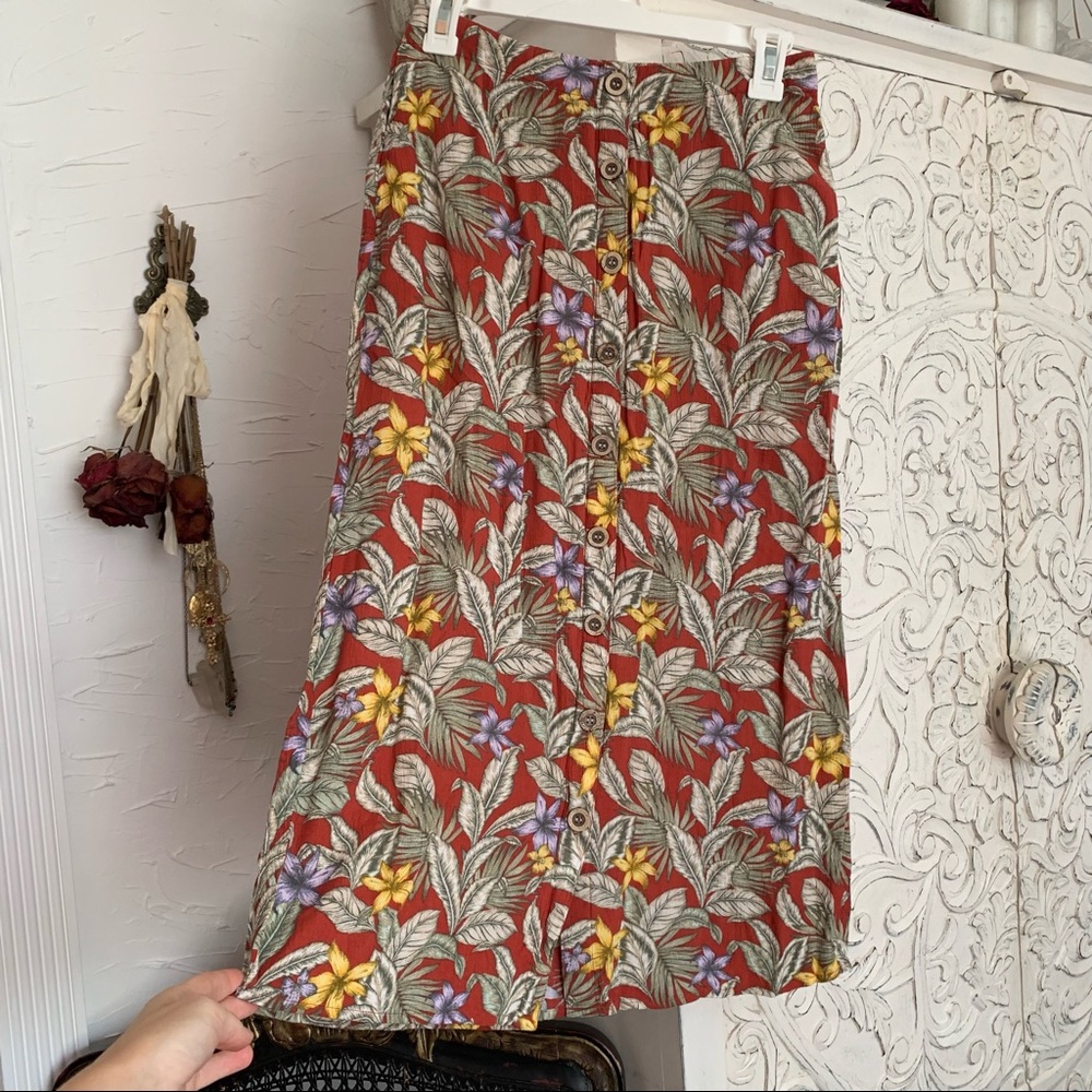 SALE! NWT Aeropostale Tropical Floral midi skirt with pockets